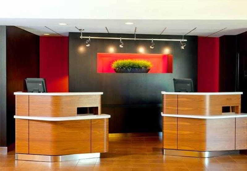 Courtyard By Marriott Columbus Hotel Exterior photo